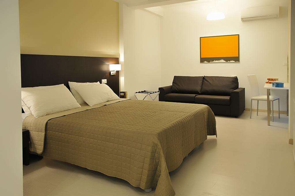 Le Stanze Sul Corso Bed & Breakfast Pescara Phòng bức ảnh